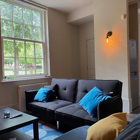 Stunning King Suite Apartment In The Heart Of Leeds City Center ภายนอก รูปภาพ