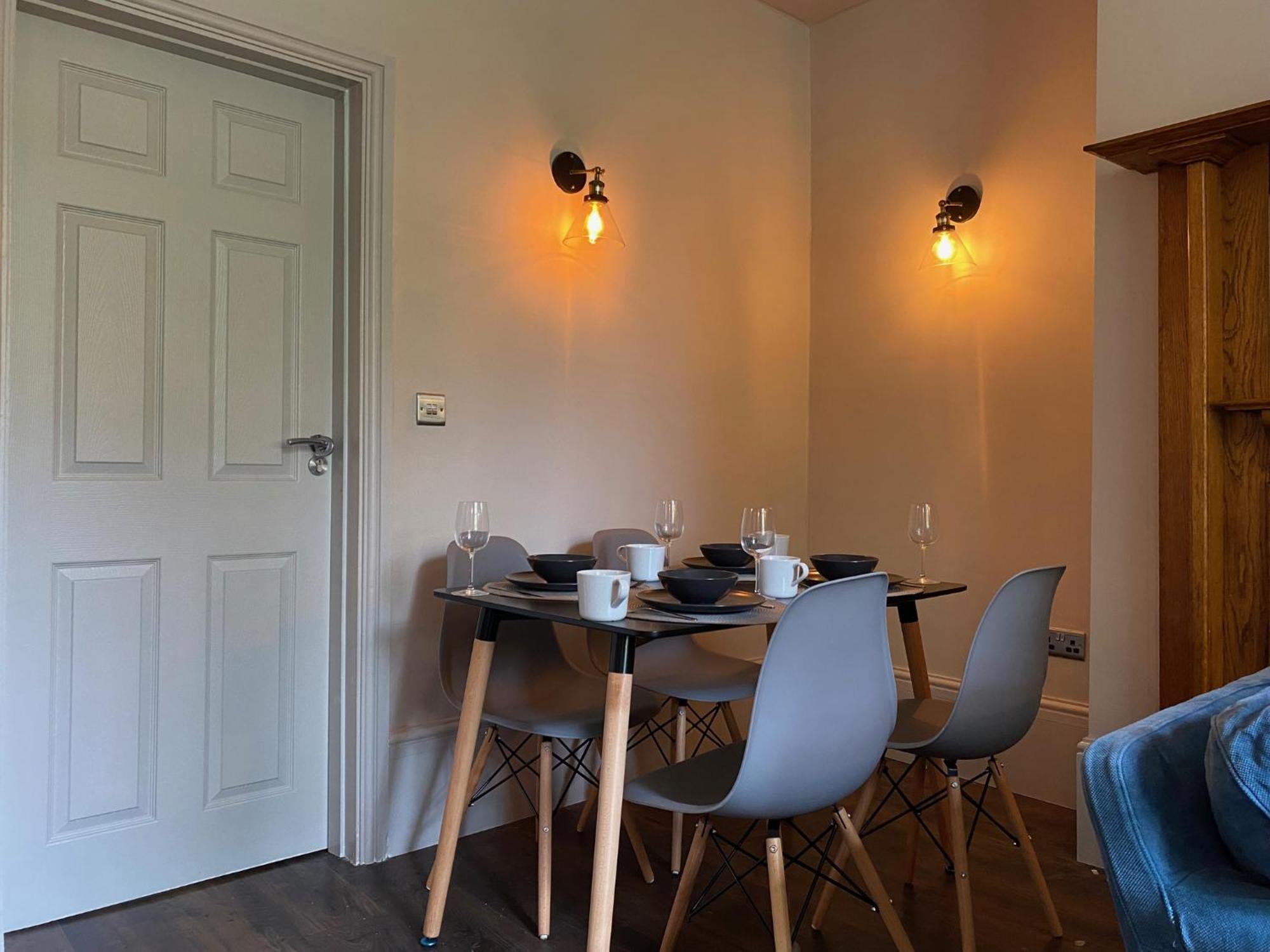 Stunning King Suite Apartment In The Heart Of Leeds City Center ภายนอก รูปภาพ